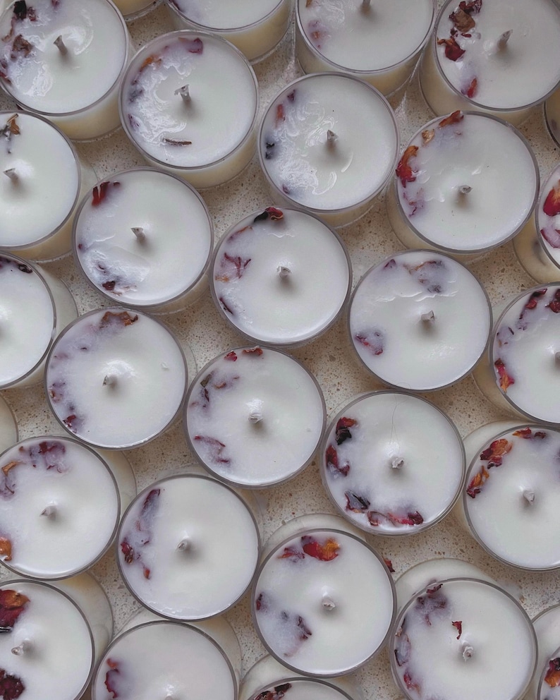 Velas de té de soja con aroma a rosas - Juego de 6 velas florales, regalo romántico para el autocuidado, fragancia para el hogar ideal para spa y relajación. imagen 8
