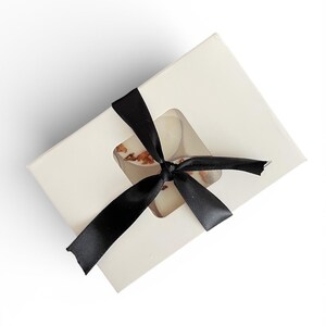 Velas de té de soja con aroma a rosas - Juego de 6 velas florales, regalo romántico para el autocuidado, fragancia para el hogar ideal para spa y relajación. imagen 5