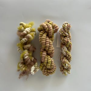 Artisanal Hand-Dyed & Spun Fiber Pack: Bulky Weaving Yarn Bundle for Crafters, Destash hand spun art yarn