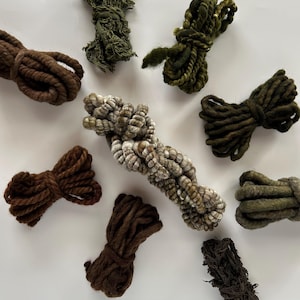 Artisanal Hand-Dyed & Spun Fiber Pack: Bulky Weaving Yarn Bundle for Crafters