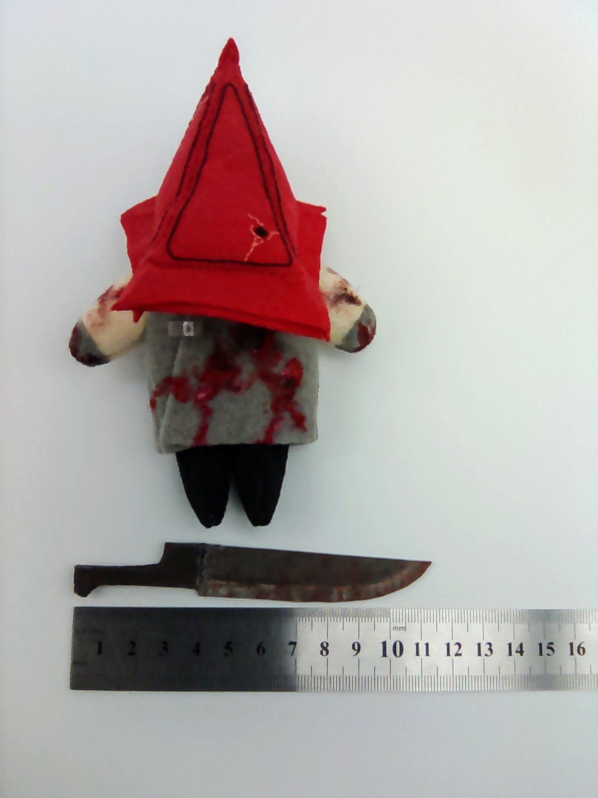 Silent Hill 2 Mini Pyramid Head Plush (MADE TO ORDER!) - Silent-Neutral's  Ko-fi Shop - Ko-fi ❤️ Where creators get support from fans through  donations, memberships, shop sales and more! The original 