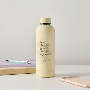 Cadeau pour la fête des mères, cadeaux pour grands-parents, bouteille d'eau isotherme gravée à la main, bouteille d'eau pour enfants, écriture de votre enfant gravée