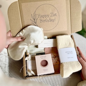 Caja de regalo para el 21 cumpleaños para ella, regalos para el 21 cumpleaños, regalos para el 21 cumpleaños de una mujer, regalo para el 21 cumpleaños de una mujer, cesta de regalo personalizada para el 21 cumpleaños