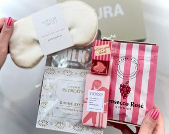 Love you loads pamper gift box, gifts for friends, gift for mums, gift for besties, girlfriend gifts, daughter gifts, gifts for her