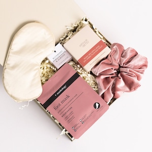 Goddess, pamper gift box, gifts for women, gifts for her, Pink hamper, best gifts for women, pamper box, Christmas gift, Spa box, Pink gifts