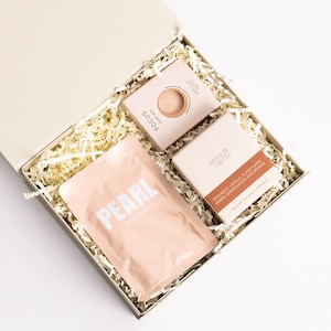 Pamper and unwind gift, pamper gift box, gifts for her, gift box for women, pamper box, birthday gift for her, pamper hamper, Christmas gift