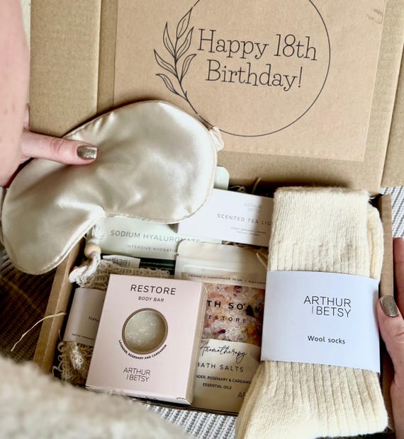 Birthday Hamper Best Gift For Girlfriend On Her 18th Birthday Gift