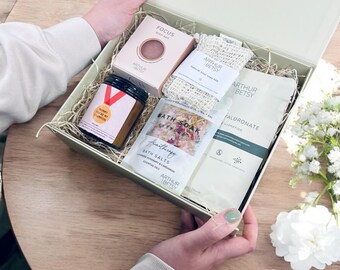 Pamper box for mum - Mummy you're my champion, Mother's Day gift for mummy,Hamper for mummy,Self care gift for mummy,Birthday gift for mummy