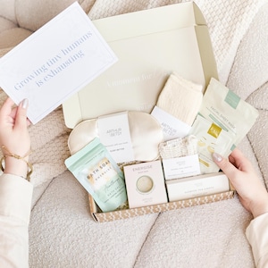 New mum self care gift set, New baby arrival gift, Mummy to be pregnancy spa gift box, Baby mama pamper hamper Bump to baby hamper Pregnancy