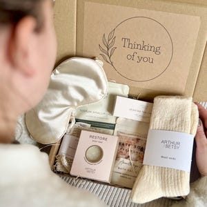 Thinking of You Gift - Thoughtful Hamper - Pick Me Up Gift - Just Because Gift - Hug in a Box - Care Package - Get well soon gifts