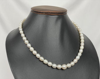 Collier en argent avec perles d'eau douce naturelles, tour de cou en perles, collier de perles minimaliste, tour de cou élégant en perles, cadeau pour elle, cadeau de fête des mères