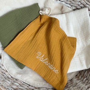¡VENTA! Paño para chupete o chupete con nombre del bebé bordado. Colores limitados