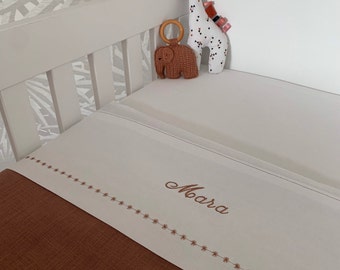 Sheet with baby's name for crib or baby bed