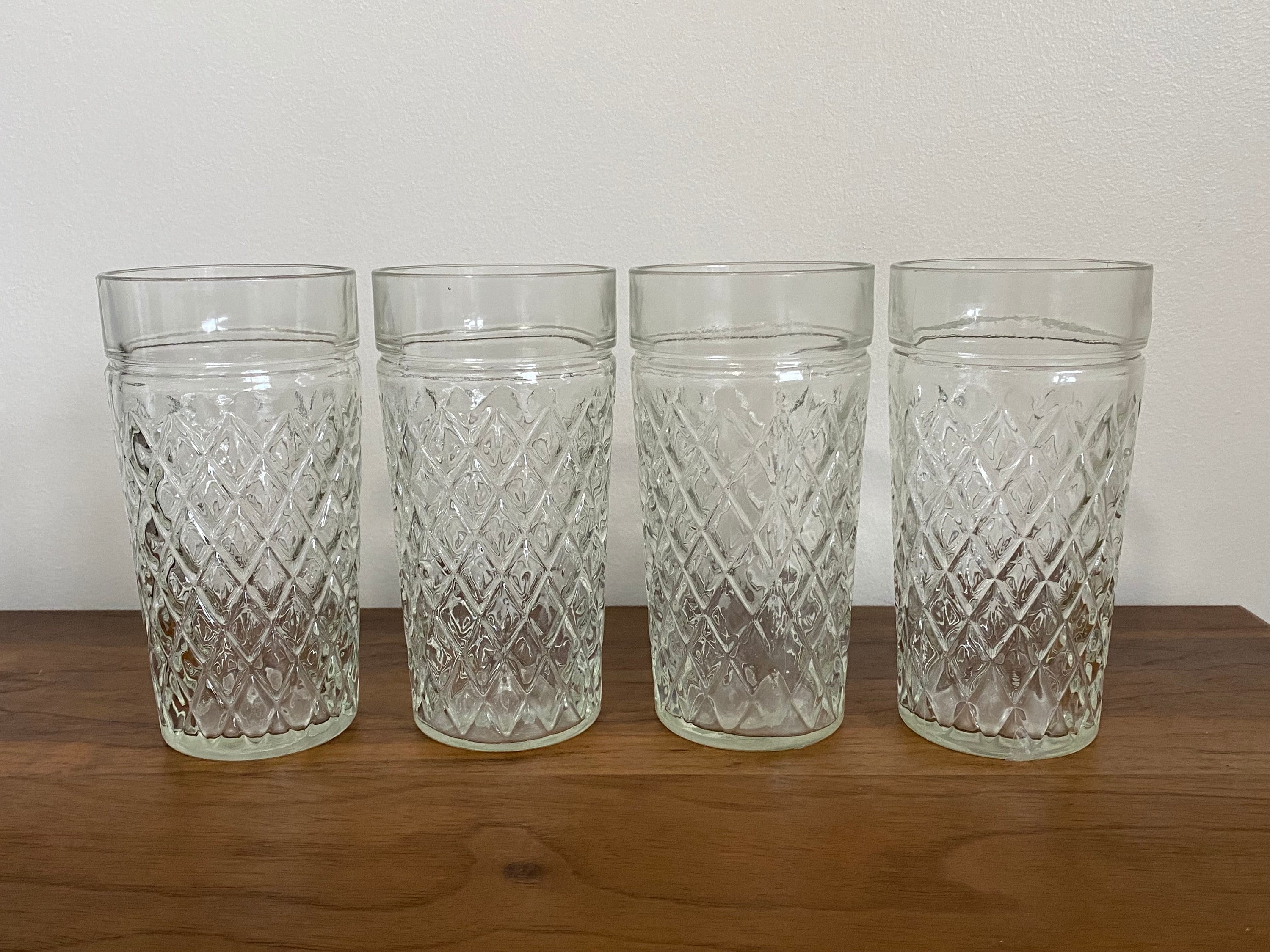 VTG Anchor Hocking Cut Diamond Quilted Pattern Clear Glass Drinking Glasses  (4)