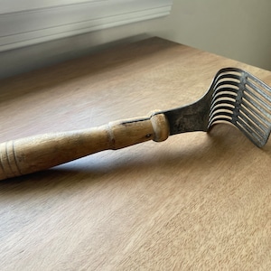 My Mothers Potato Masher and Beater w Wooden Handle, 1940's Kitchen Utensil, Farmhouse Kitchen Tool