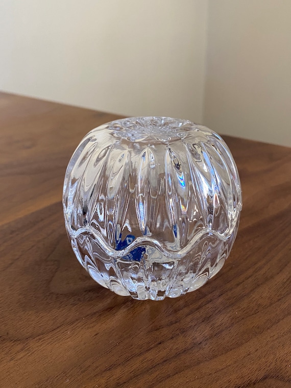 Vintage Crystal Clam Shell Lidded Trinket/Jewelry… - image 1