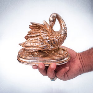 Swan Statue Sculpture Figurine - Handmade Golden and Silver Accent Swan - Decorative Resin Swan Figurine for Furniture and Home Decor