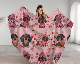 Dachshund Valentine Blanket – Cozy Wiener Dog Lover Throw – Cute Doxie Mom Gift – Sausage Dog Home Decor – Valentine’s Gift for Dog Owners
