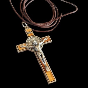 Sint-Benedictus kruisbeeld kruis christelijke hanger ketting