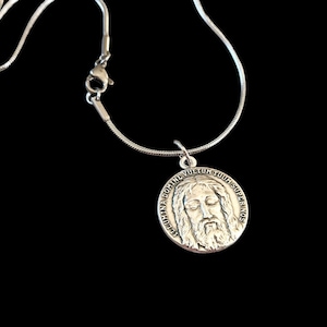 Collier en acier inoxydable Médailles de la Sainte Face du Christ Médailles Médaille latine des cinq plaies de Jésus - Seigneur, fais briller ta face