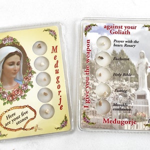 Immagine sacra di Medjugorje con 5 pietre Collina delle Apparizioni Pietra Roks Medjugorje Vergine Maria Madonna