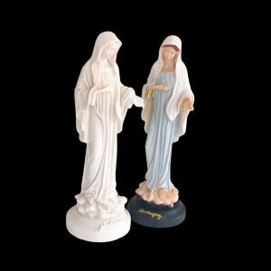 Virgin Mary statue Our Lady of Medjugorje statue Our Lady statue of Our Lady Figure Queen of Peace statue