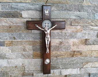 San Benito pared colgante crucifijo cruzado HECHO A MANO de madera