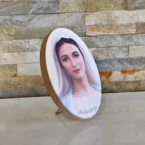 Virgin Mary statue Our Lady of Medjugorje statue Our Lady statue of Our Lady Figure Icon Sculpture Wood