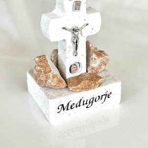 Erscheinungsberg Steinkreuz Kruzifix aus STEIN Rock von Medjugorje