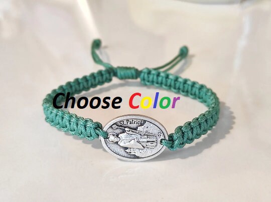 Saint St Patrick Bracelet medals , St Patrick’s Day Gift, Patron Saint of Ireland Green bracelet Protection bracelet  adjustable