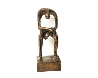 Estatua conmemorativa de cobre o ley, escultura de bronce moderna sentada de 13 pulgadas / 33 cm, arte abstracto, gigante sentado, decoración de la habitación, regalo para el nuevo hogar