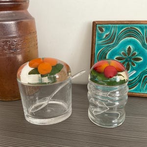 Barattoli per conserve in acrilico kitsch con cucchiaio, barattolo per marmellata in plexiglas, barattolo per marmellata