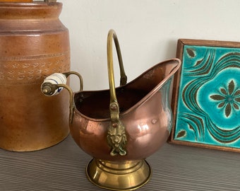 Small Vintage Copper and Brass Coal Scuttle Planter, Lions Heads Detail and Delft Handle