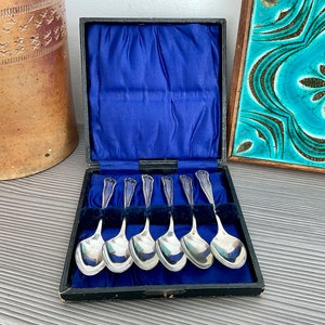 Vintage Silver Plated Tea Spoons in Original Box,