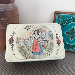 French Vintage MASSILLY Biscuit Tin, Collectable Cookie Tin