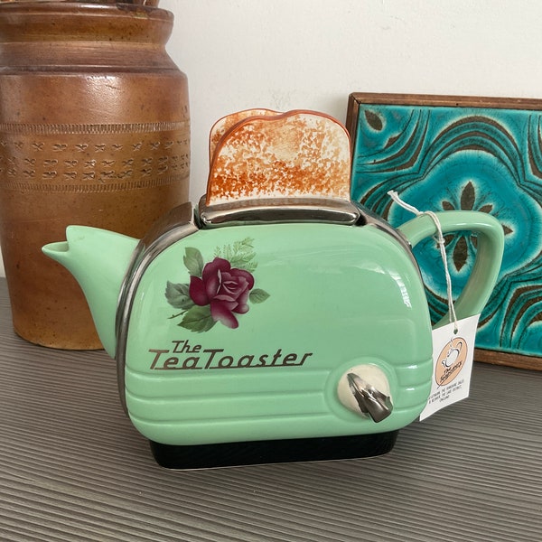 Rare ! SWINESIDE TeaPottery ‘The Tea Toaster’ Full Size Novelty Teapot, Retro Teapot, Collectable