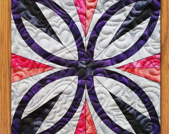Pointed Ring Quilt Block PDF Pattern With Video Tutorial || 16, 18, 20, 22, and 24 Inch Size Versions Included