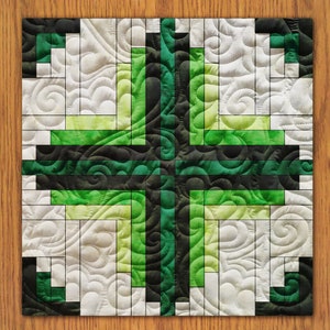 Puede incluir: Un bloque de colcha con un patrón de cruz verde y negro sobre un fondo blanco. La cruz está formada por varios cuadrados y rectángulos, creando un diseño geométrico. El fondo es una tela blanca con un sutil patrón de espiral.