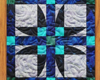Flower Glimpse Quilt Block PDF Pattern With Video Tutorial || 16, 18, 20, 22, and 24 Inch Size Versions Included