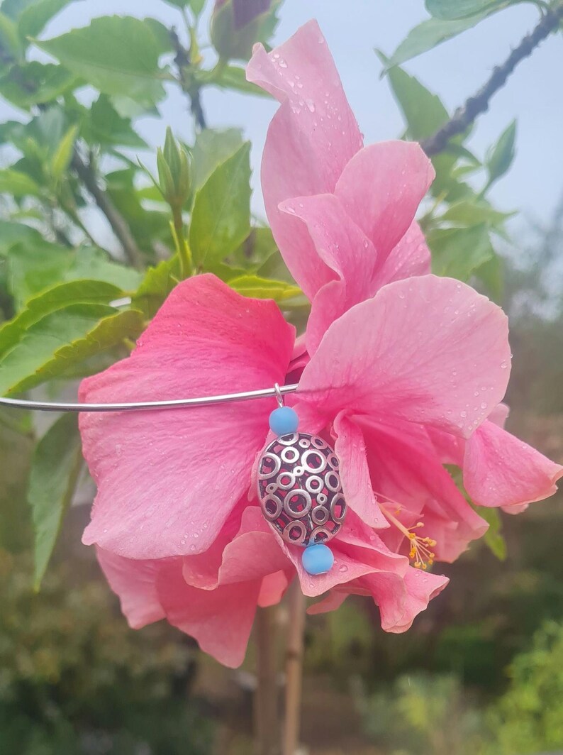 Rigid Stainless Steele Choker With Ball, Choker, Rigid Necklace. Oval