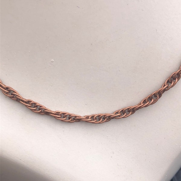 Red Copper Necklace. copper tone colour.  Lovely Rope design 4mm Link