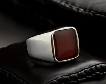 Modern Red Yemeni Agate Silver Pinky Ring, Sleek and Sophisticated Ring, His and Hers Ring, Signet Ring Men, Gift for Him, Father&#39;s Day Gift