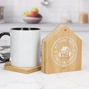 Neues Zuhause Geschenk, personalisiertes Einweihungsgeschenk - Hausuntersetzer, für erstes Haus und Einweihungsgeschenk - 4er-Pack