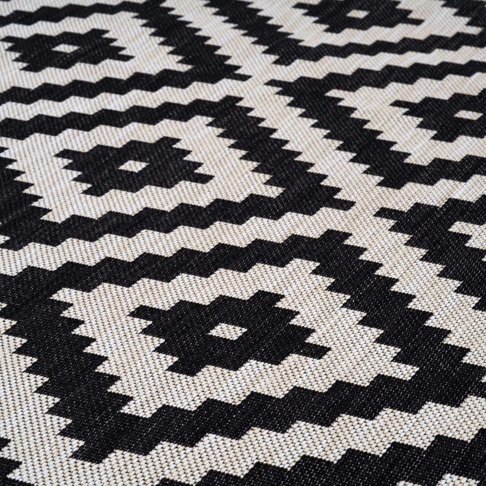 DIAMOND DESIGN BLACK Outdoor & Indoor Rug Durable Weather - Etsy UK