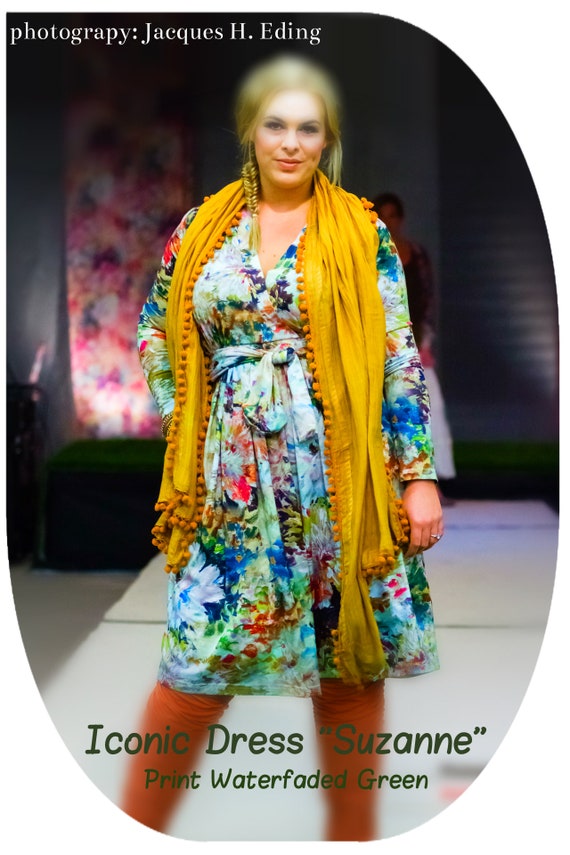 green emerald velvet dress Chic Plus-Size Autumn Essential: Solid Color Ribbed Knit Dress with Ci