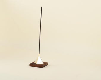 Massivem Messing Dreieck Räucherstäbchenhalter - Eintrag | Modernes Meditations Geschenk, minimalistisches Wohnkultur