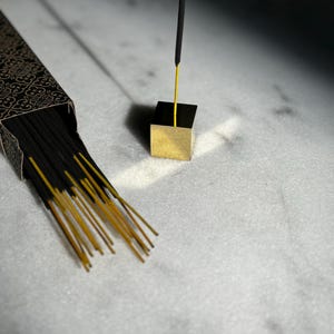 Stabilität | Räucherstäbchenhalter | Messing Weihrauchbrenner | Wohnkultur | Stick Räucherstäbchenhalter, Weihrauchbrenner, Meditationsgeschenke, handgemachtes Räucherstäbchen