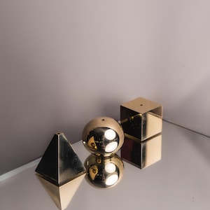 Conjunto de porta-incenso de latão maciço: decoração geométrica para meditação