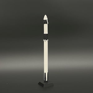 3D printed 1/300 scale SpaceX Falcon 9 Block 5 model with interchangeable Dragon Spacecraft & Cargo Fairing