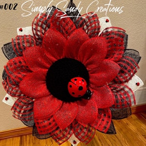 Ladybug Wreath, Ladybug Sunflower Wreath, Red Sunflower Wreath, Ladybug, Wreath for Door, Wall Decor, Door Decor, Mother’s Day Gifts